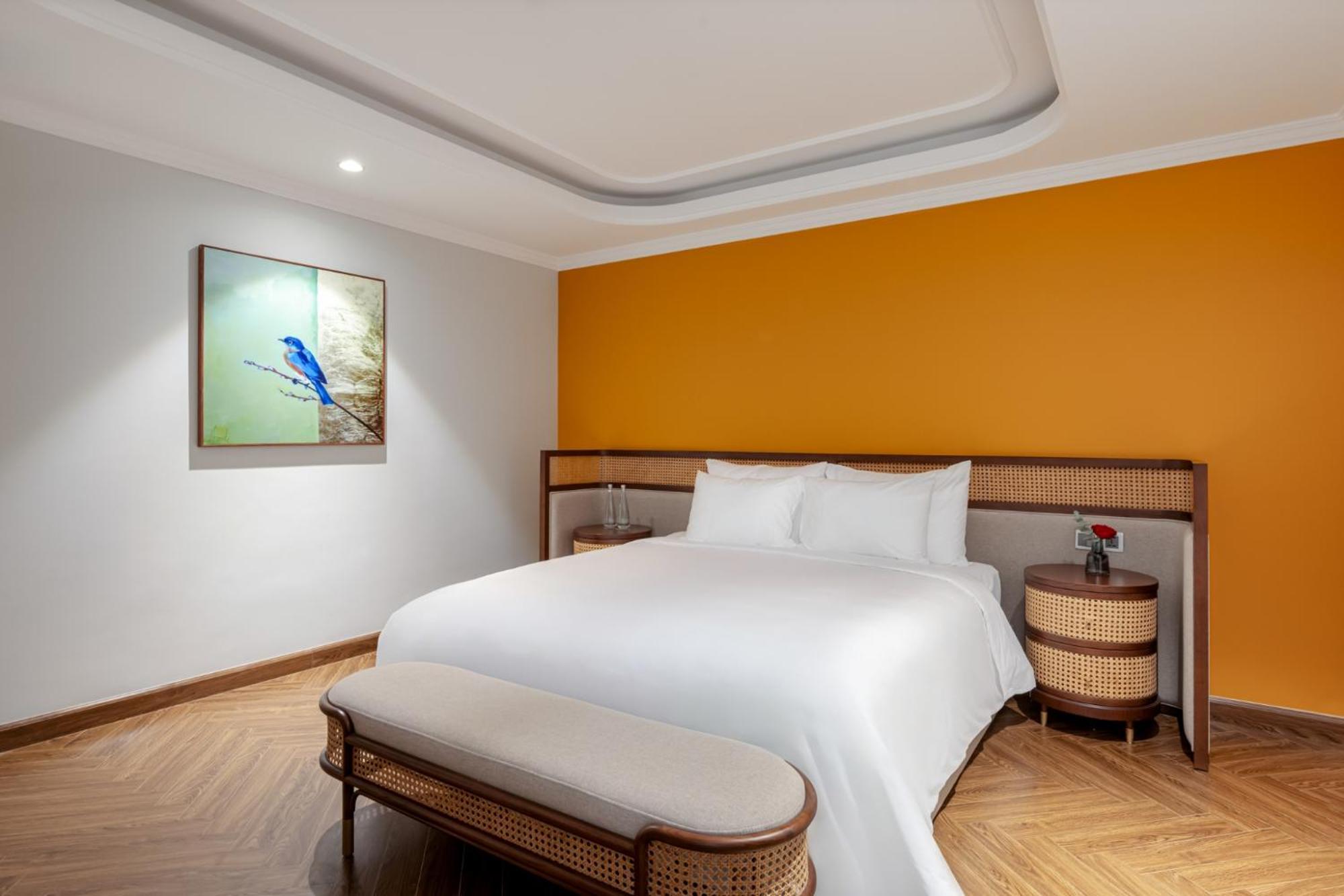 La Siesta Classic Hang Thung Hanoi Esterno foto A bedroom at the hotel